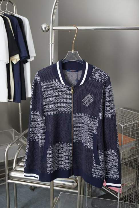 Picture of Louis Vuitton Sweaters _SKULVS-XLhgntx1647215